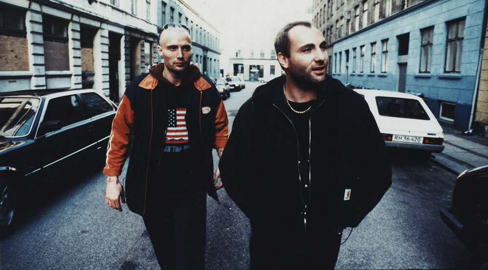 кадр из х.ф. "Дилер"