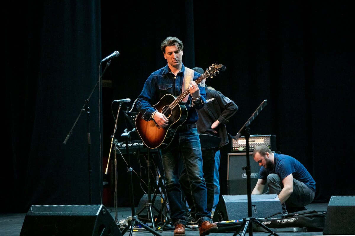 Устюгов не появился на концерте ко Дню Победы в Екатеринбурге.