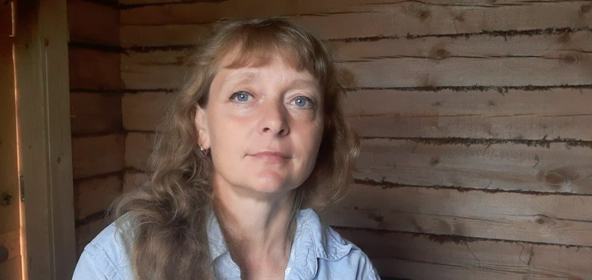 Пока стены выглядят вот так, как у меня за спиной