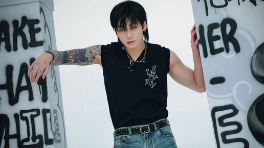 Алёна-Самара | Думаю, наш Гуки- настоящий фанат Майкла Джексона ...