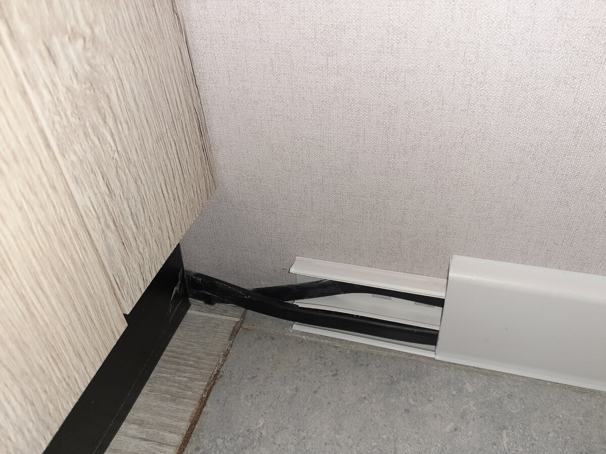 Кусок стены без плинтуса