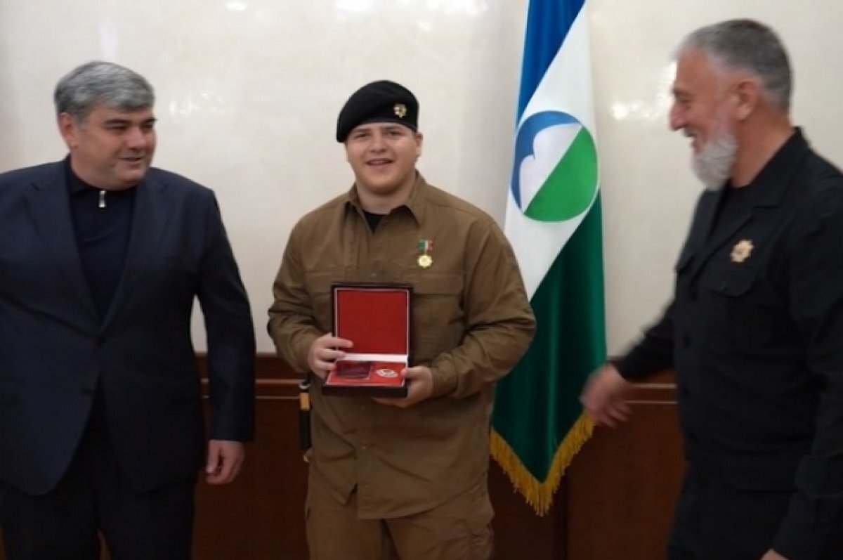    Дудаев: 15-летний Адам Кадыров научился превосходно стрелять еще в детстве