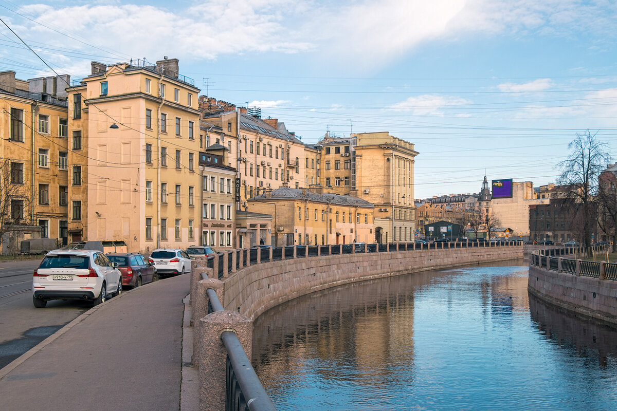 Петроградская 24. Река Фонтанка в Санкт-Петербурге. Набережная Фонтанки Санкт-Петербург. Река Фонтанка СПБ. Санкт Петербург улица набережной реки Фонтанка.