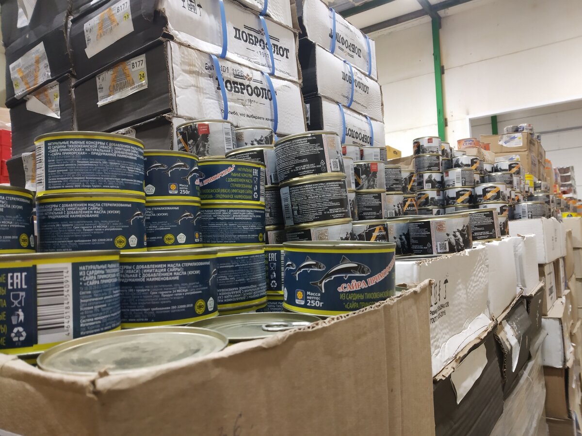 Фото автора публикации (торговый зал магазина "Светофор")