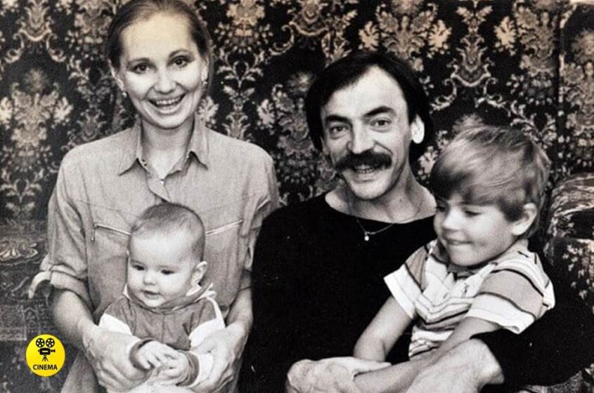 Михаил Боярский, Лариса Луппиан и их дети Сергей и Лиза в 1987 году. 