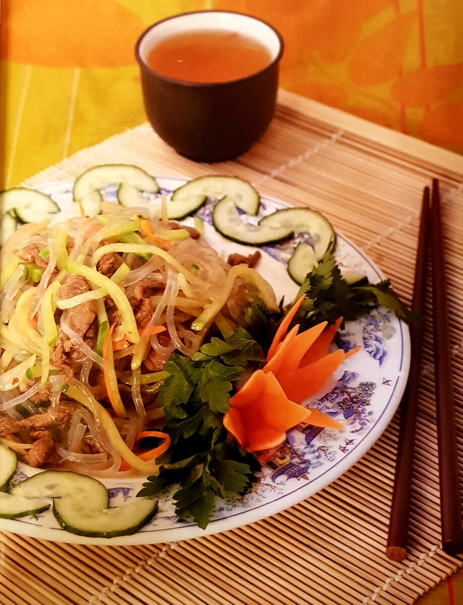 Фунчоза с зеленой редькой и говядиной - китайская кухня🇨🇳 | Богатство  кулинарных книг🍴📚 | Дзен