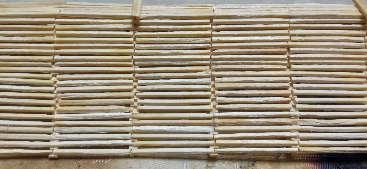 Имеется куча "дыр" и выглядит некрасиво 