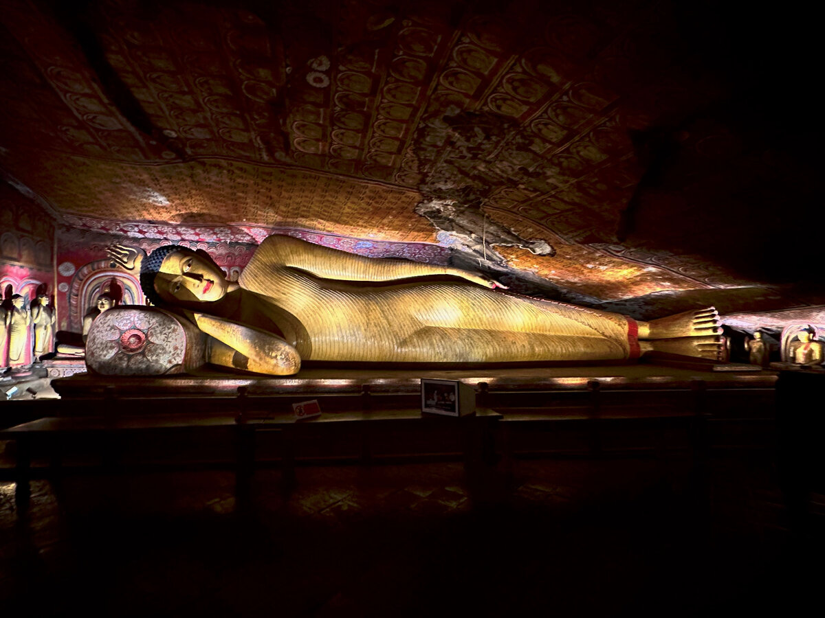 Dambulla Cave Temple