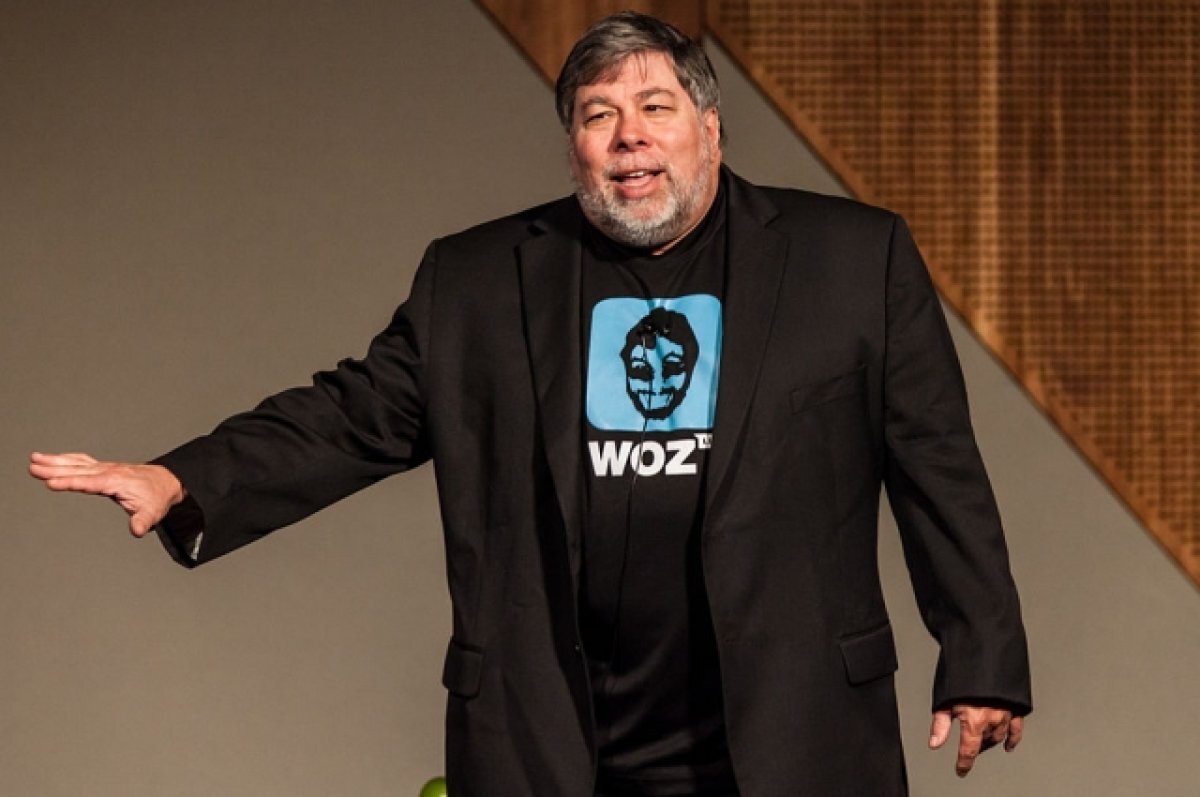    El Sol De Mexico: сооснователь Apple попал в больницу с инсультом