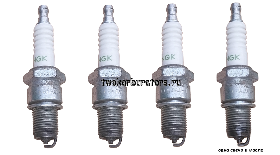 Водном цилиндре двигателя свеча в масле, а в других нет