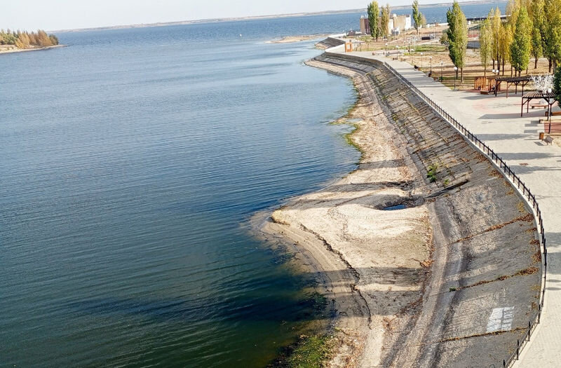    Вид на место впадения реки Камышинки в Волгу на 16.10.2023 года. (фото Петра Баранова)