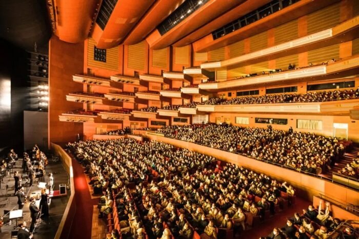 Выступление всемирной компании Shen Yun Performing Arts World Company в Художественном театре префектуры Айти в Нагое, Япония, 28 января 2023 г. (Annie Gong/The Epoch Times)