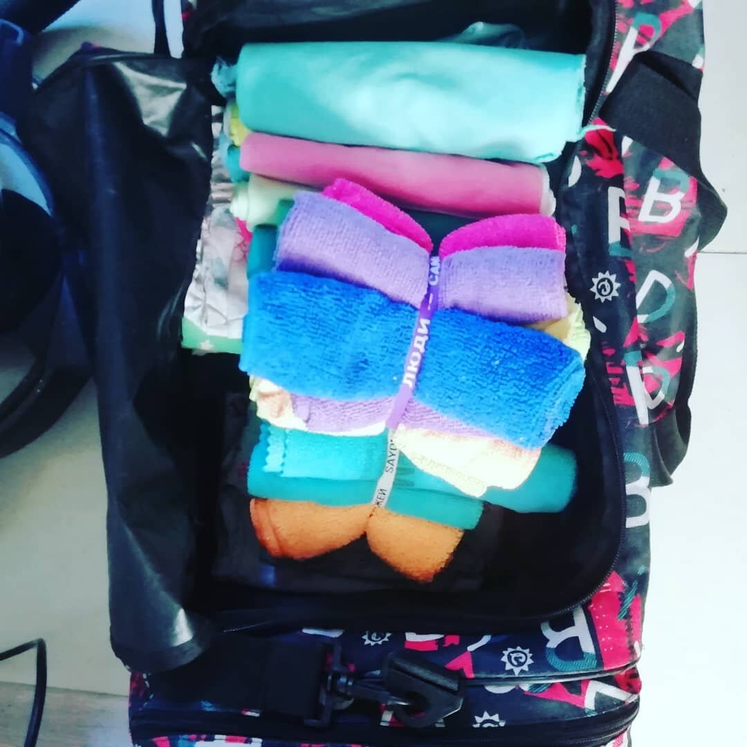 Раздельные рулетики для разных уборок скрепленные разными креплениями : ленточки резинки, браслетики... 