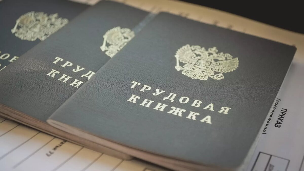     Самую большую зарплату в этом месяце предлагают в сфере продаж. Но есть и другие высокооплачиваемые вакансии.
