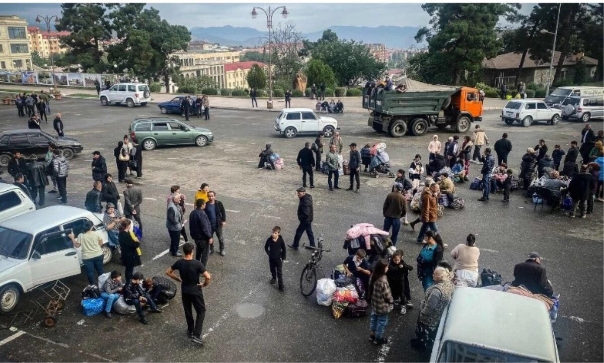 Проведённый Азербайджаном на центральной площади г.-27