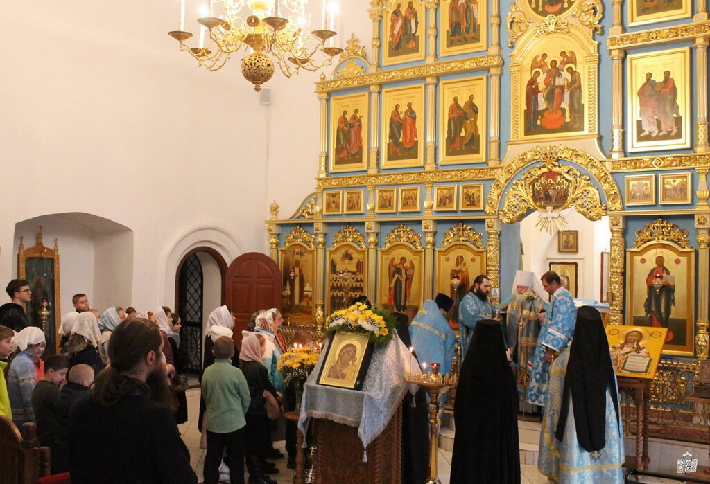 Паломнические поездки в псково печерский монастырь. Спасо Елеазаровский икона.