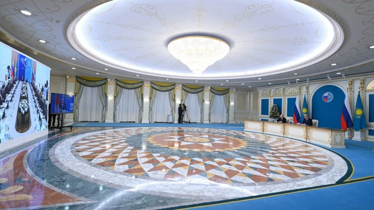    Фото: Акорда Август Макаров