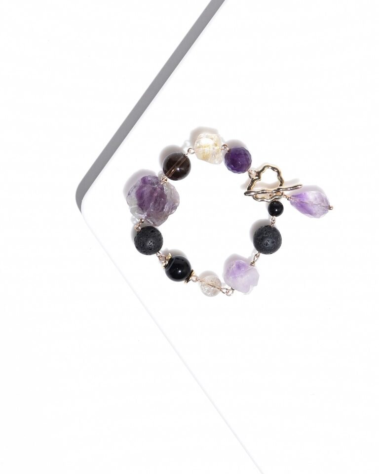 Аметист: свойства камня, описание и кому подходит | UNA | Браслеты | Дзен