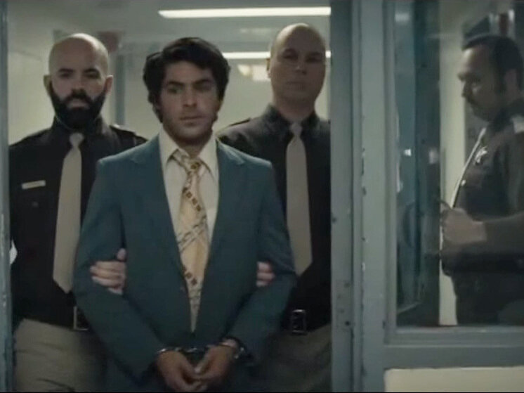     Маньяк Тед Банди — один из первых «героев» жанра «тру-крайм». Фото: кадр из фильма «Красивый, плохой, злой»