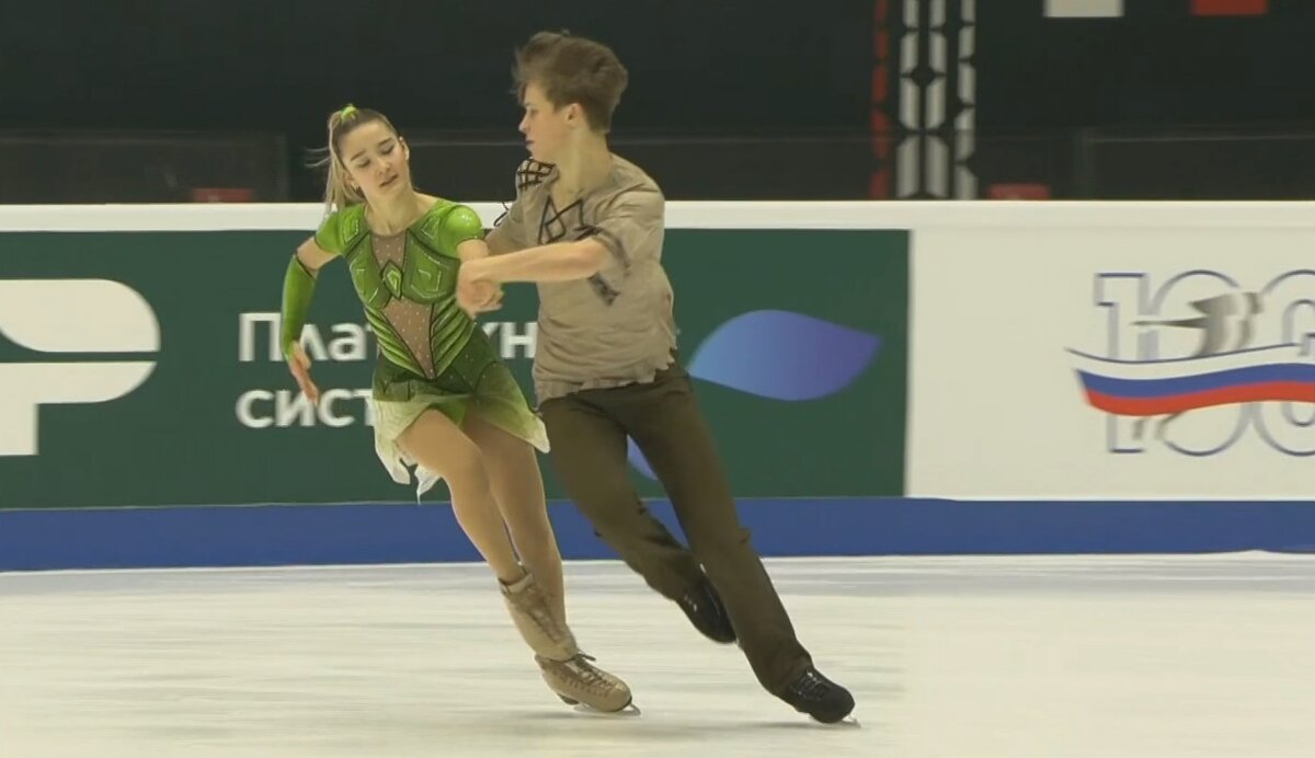 Фрагмент кадра трансляции Первым каналом. Эвелина Валиева