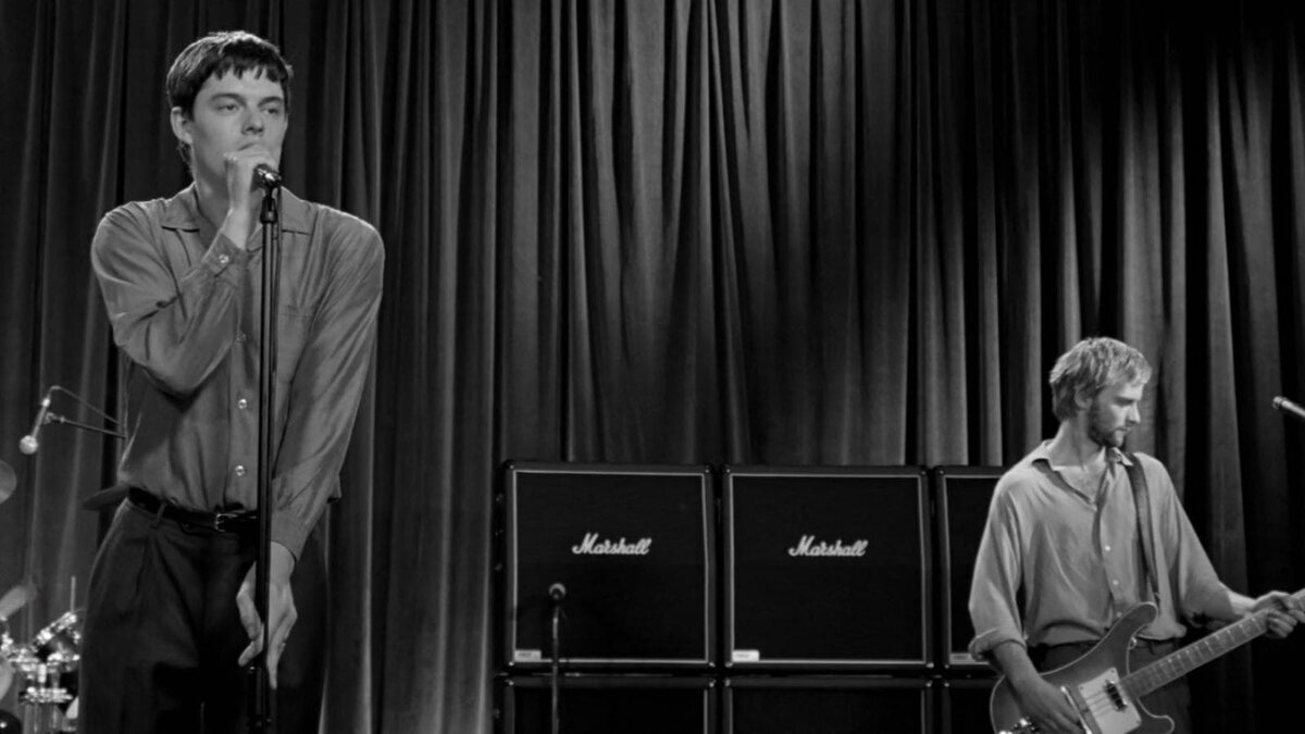 Контроль 2007. Контроль фильм 2007. контроль антон корбайн. joy division фильм 2007. йен кертис контроль.