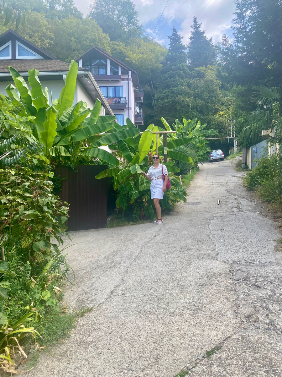 Одна из улочек ведущая в горы