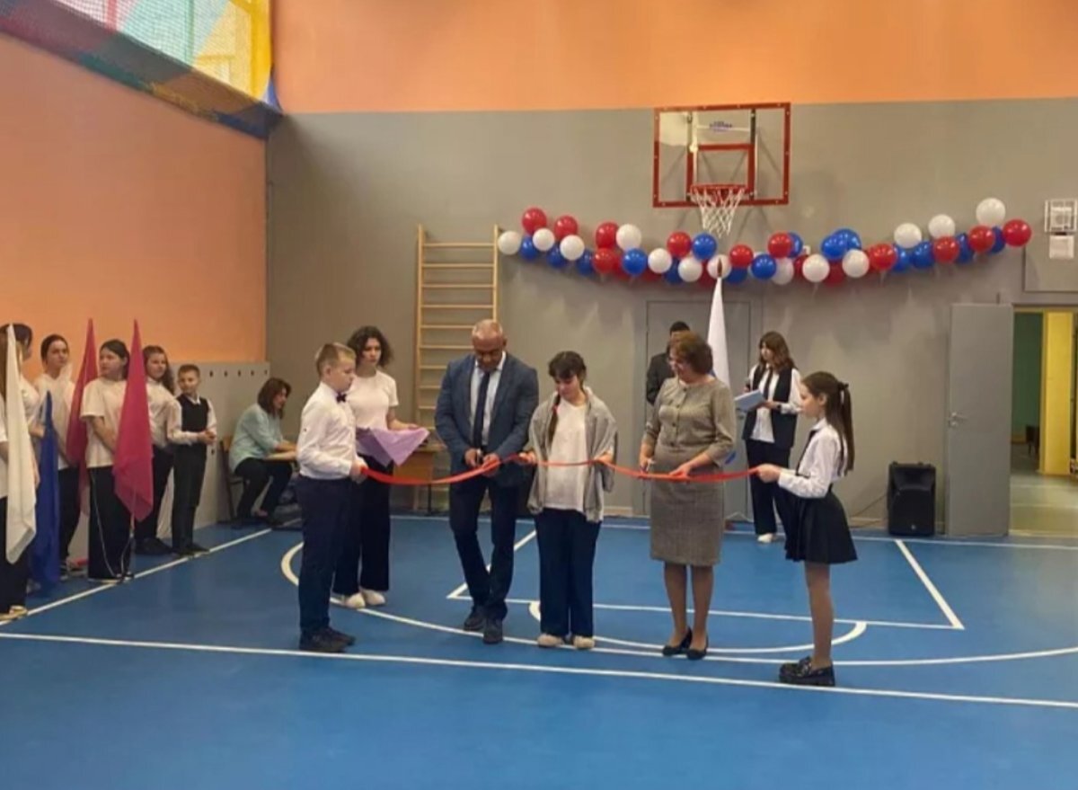    В Тульской области ремонтируют школьные спортзалы