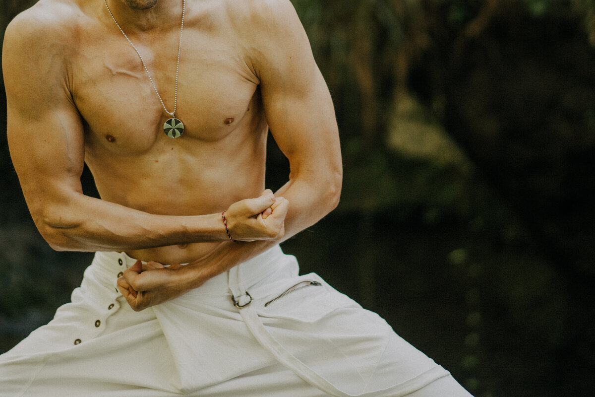 Регулярные практики Силового цигун укрепляют тело