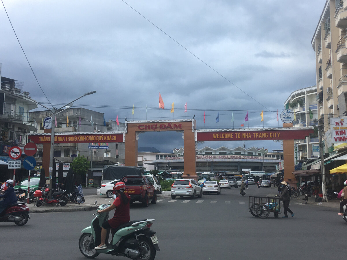 Однозначно стоит посетить хотя бы раз )