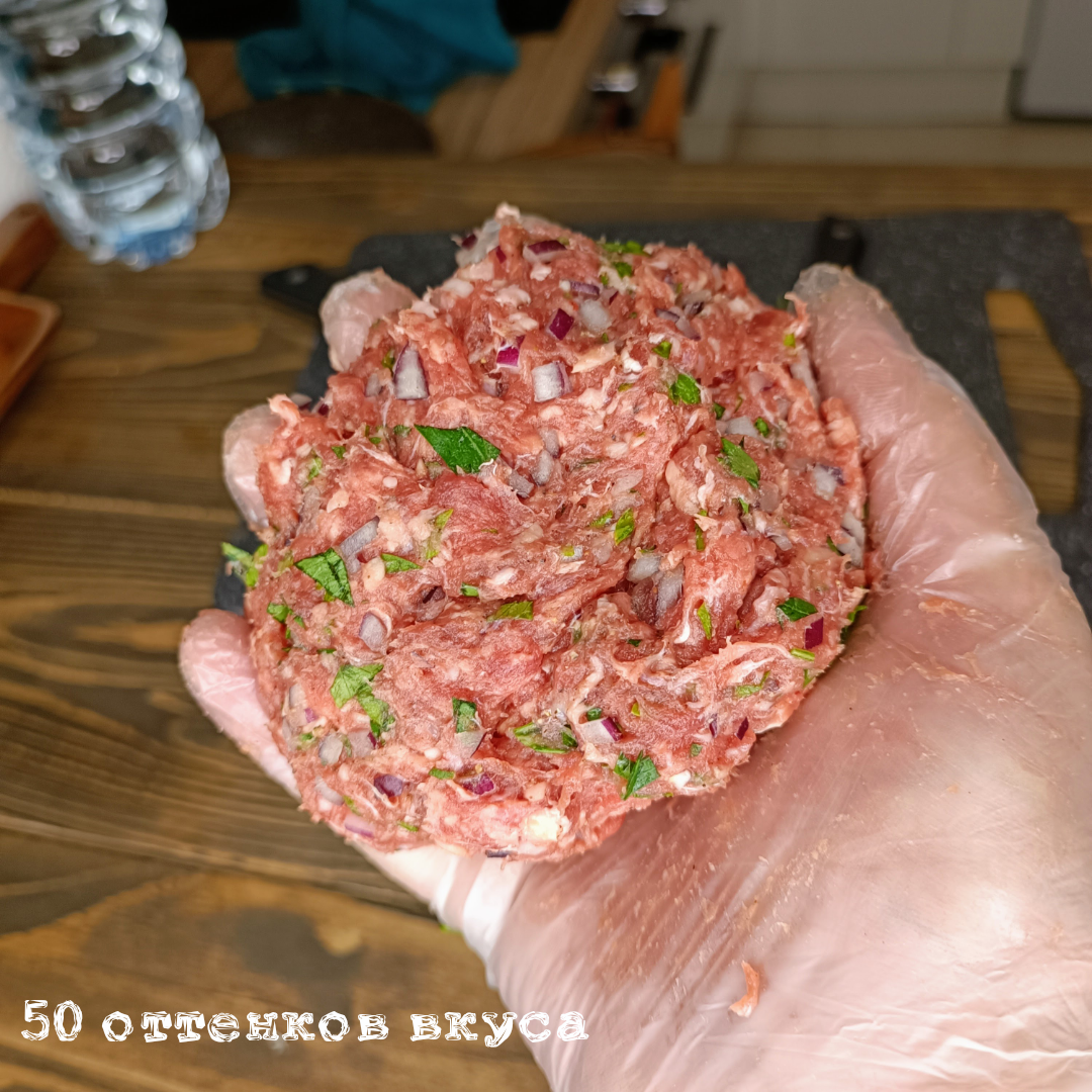 Люля-кебаб из говядины и баранины на сковороде - Лайфхакер