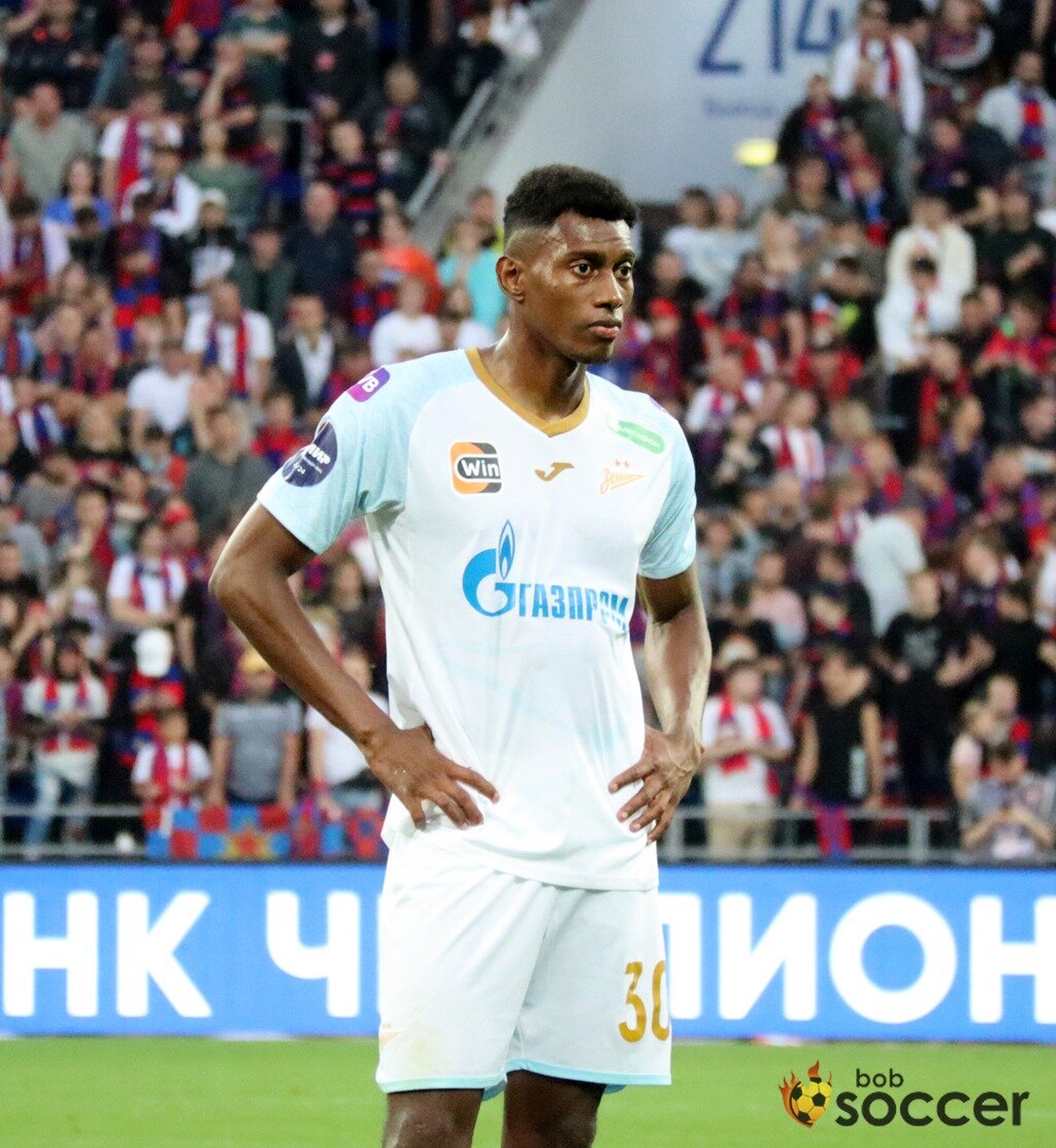    Матео Кассьерра: "О личной дуэли с Кордобой не думаю, все мысли - только о победе "Зенита" над "Краснодаром"Алексей Андрианов