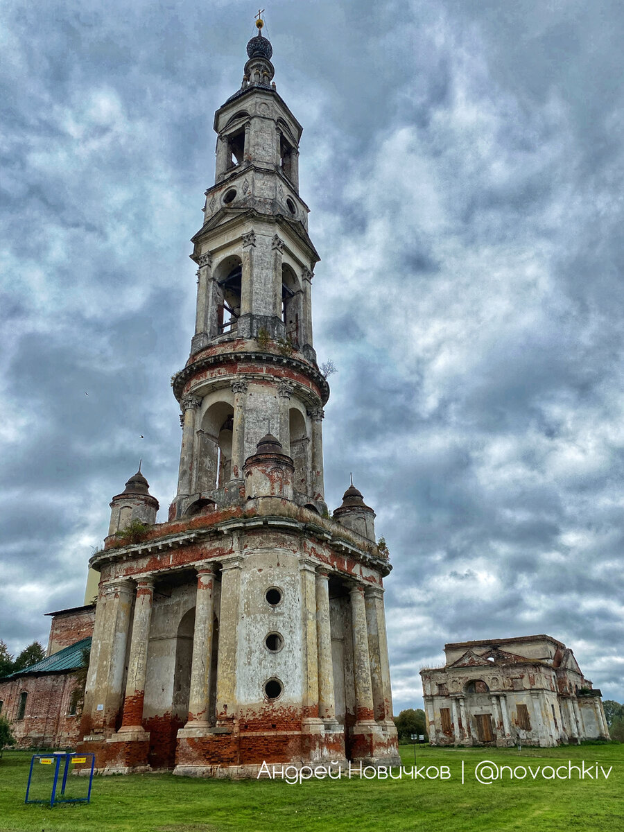 Колокольня Никитской церкви