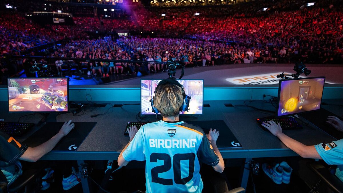 Киберспорт что это. Киберспорт овервотч лига. Киберспортивные соревнования. Турнир по КС. Blizzard киберспорт.