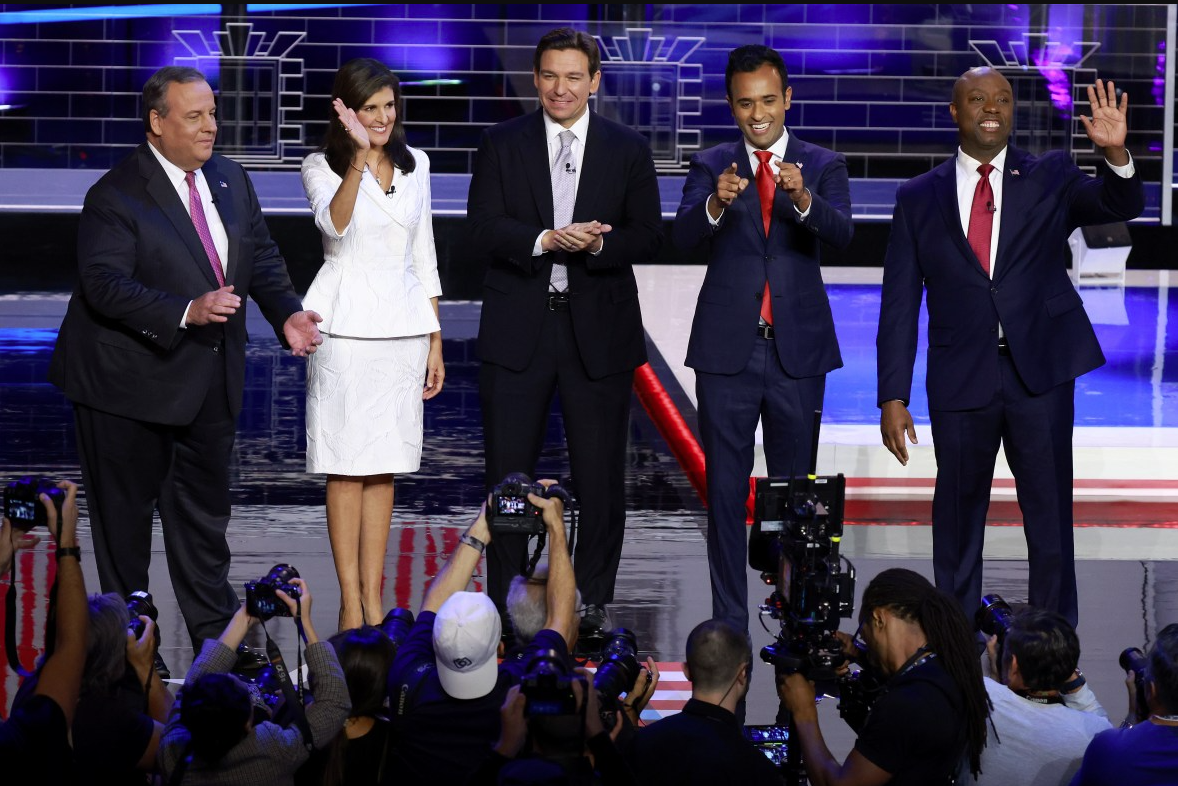 Крис Кристи, Никки Хейли, Рон ДеСантис, Вивек Рамасвами и Тим Скотт © JOE RAEDLE/GETTY IMAGES