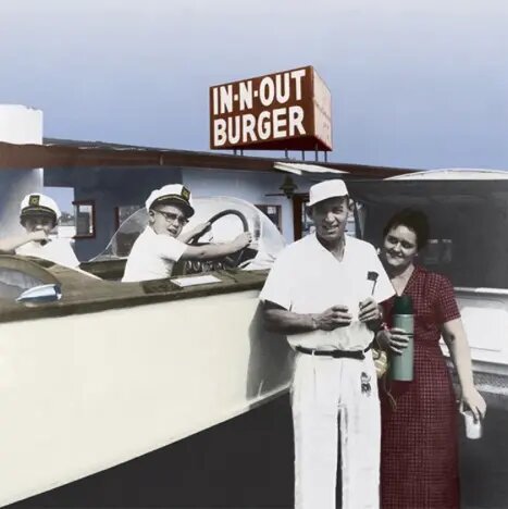 Гарри и Эстер Снайдер со своими сыновьями, Ричем и Гаем