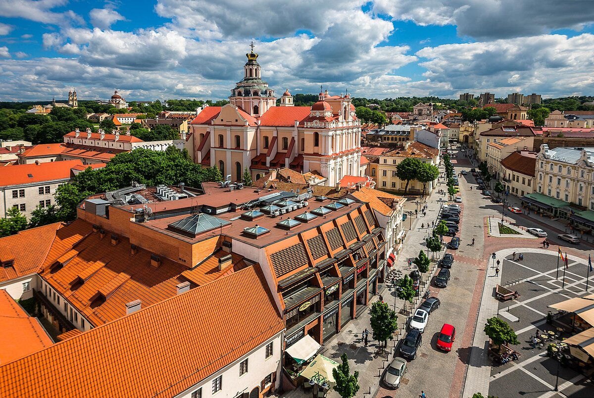 Vilnius. Литва столица Вильнюс. Исторический центр Вильнюса. Вильнюс столица Литвы достопримечательности. Литва исторический центр Вильнюса.