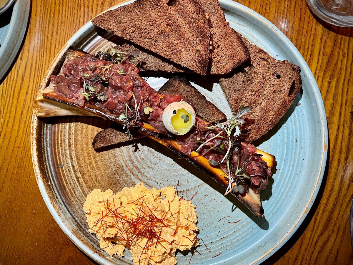 Тар-тар из оленины в ресторане «Каритшал». Источник: Дмитрий Тельнов