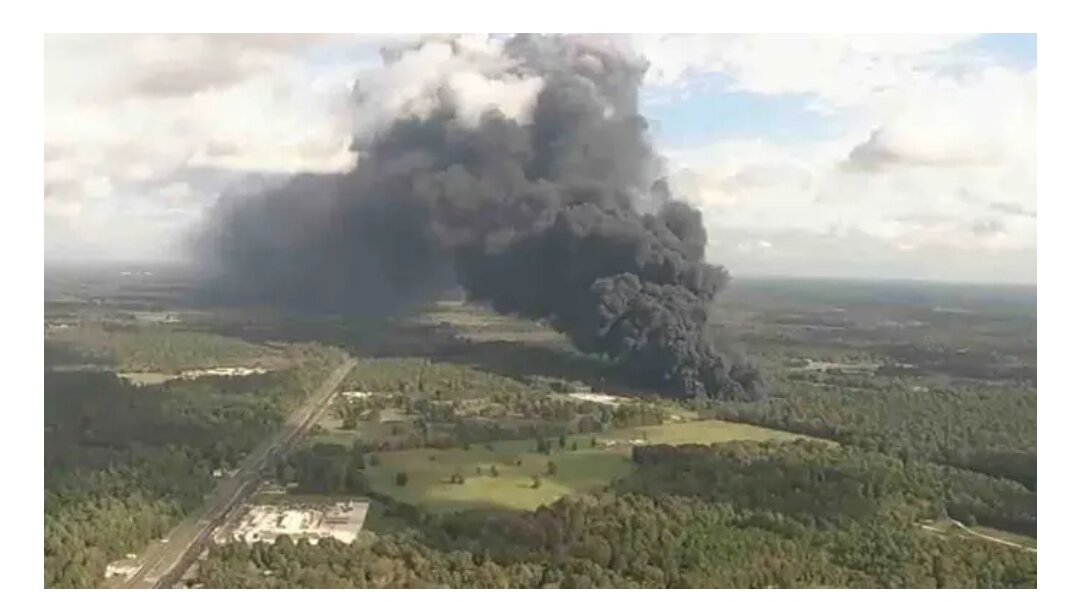 Взрыв произошел около 8:17 утра в здании Sound Resource Solutions на шоссе 59 США в Шеперде. Город расположен в округе Сан-Хасинто, примерно в 60 милях к северо-востоку от Хьюстона.