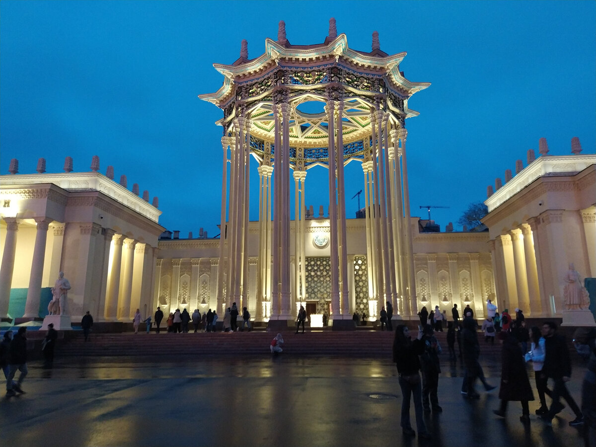 Павильон "Узбекистан" на ВДНХ