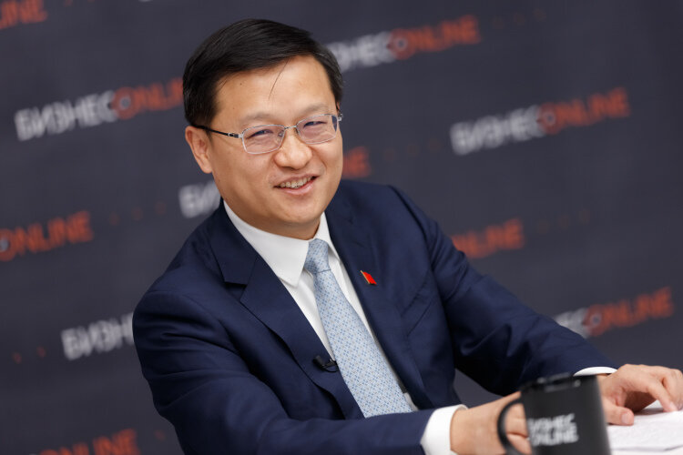    Сян Бо: «Россия — великая страна, добрый сосед Китая» Фото: Сергей Елагин