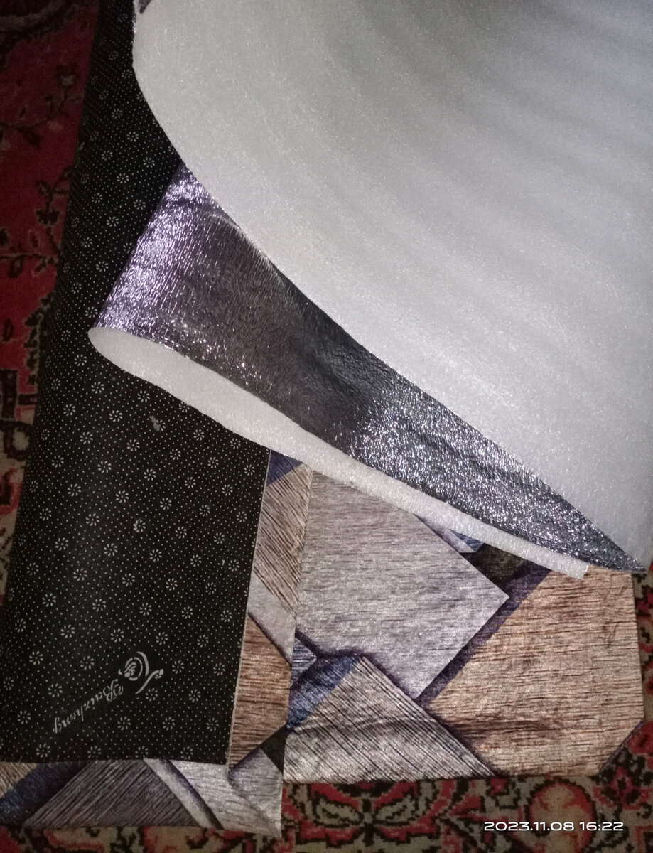 Утеплители в куче. Готовы к распятию :))