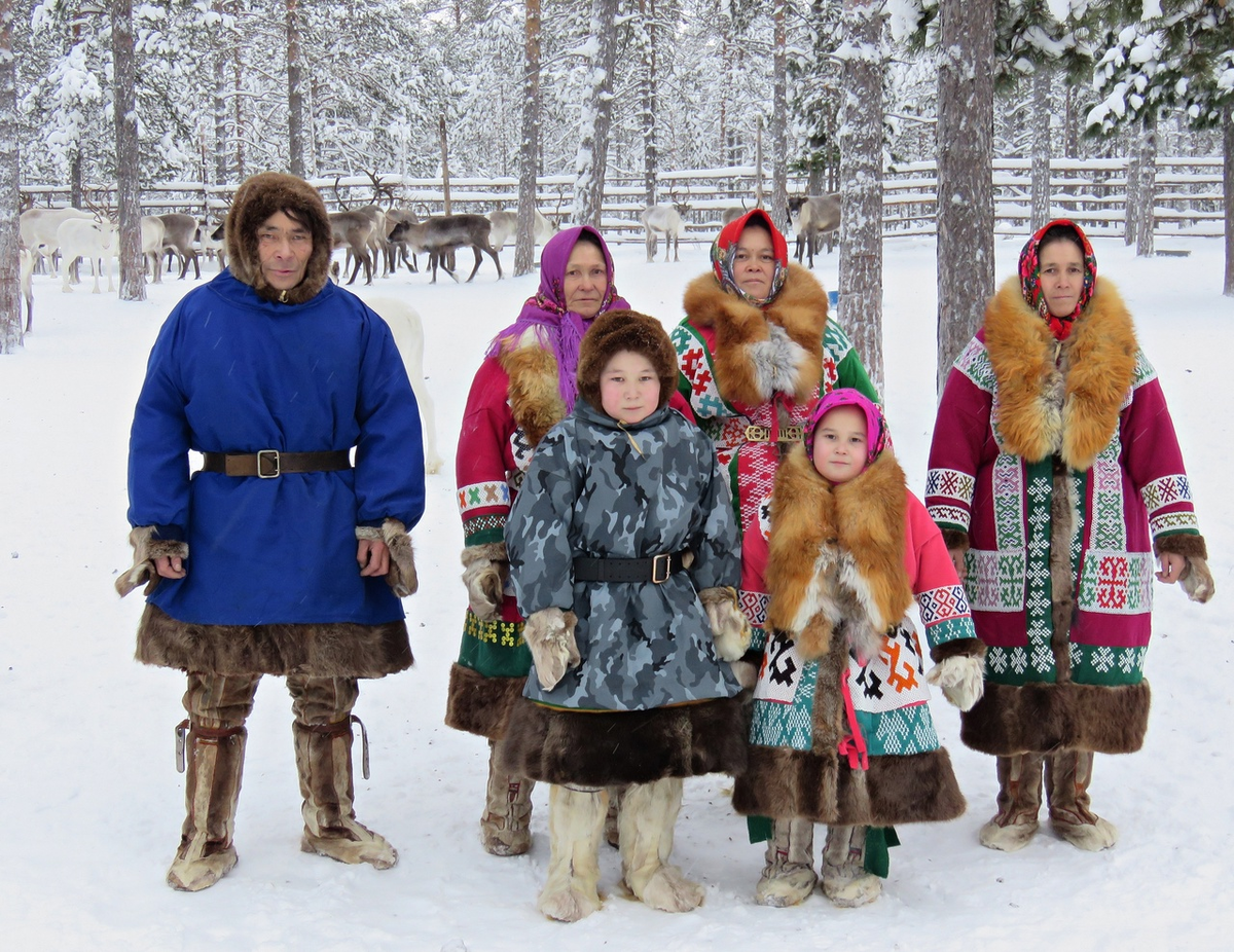 Ханты манси люди. Народы Урала вогулы (манси). Манси коренной народ Урала. Ханты манси вогулы.