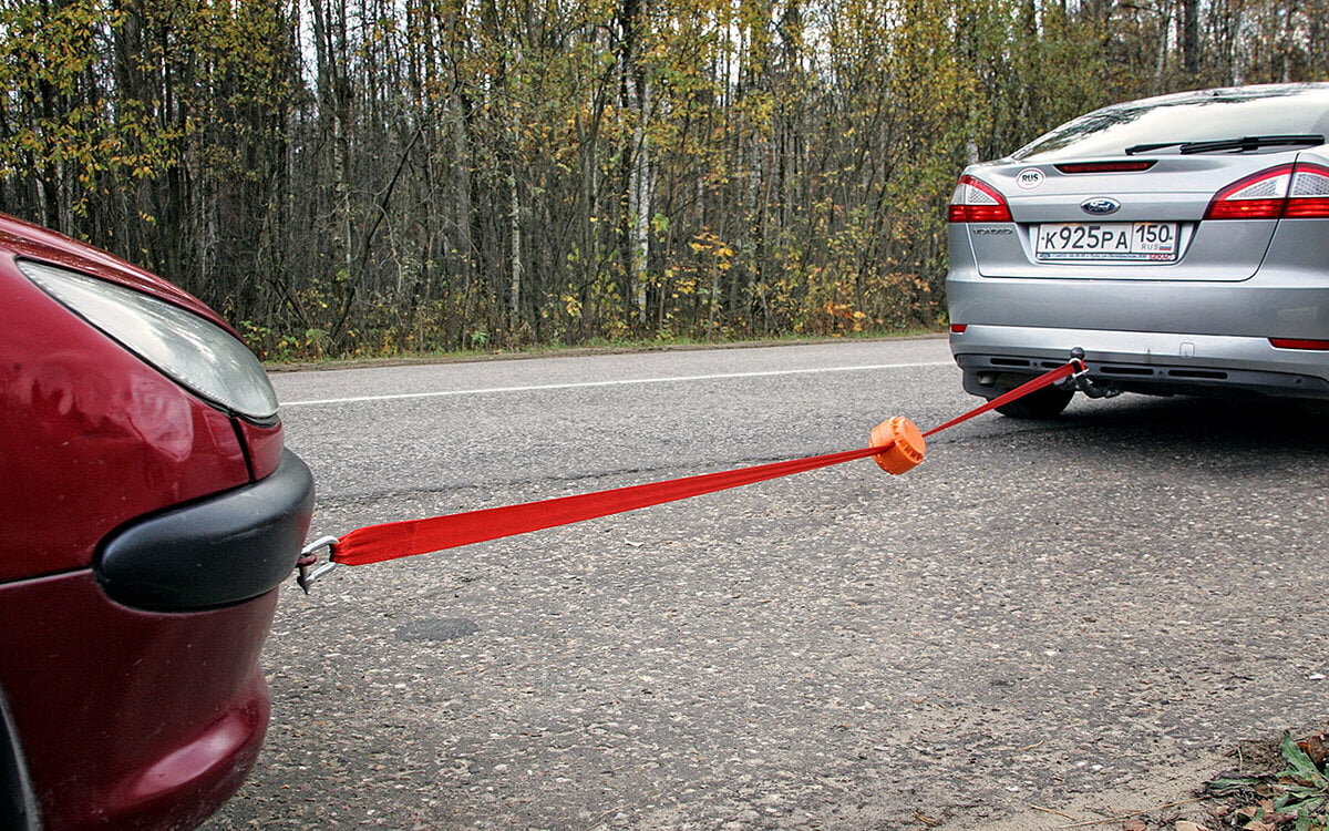 Длина троса, во время буксировки на гибкой сцепке должна быть в пределах от 4 до 6 метров