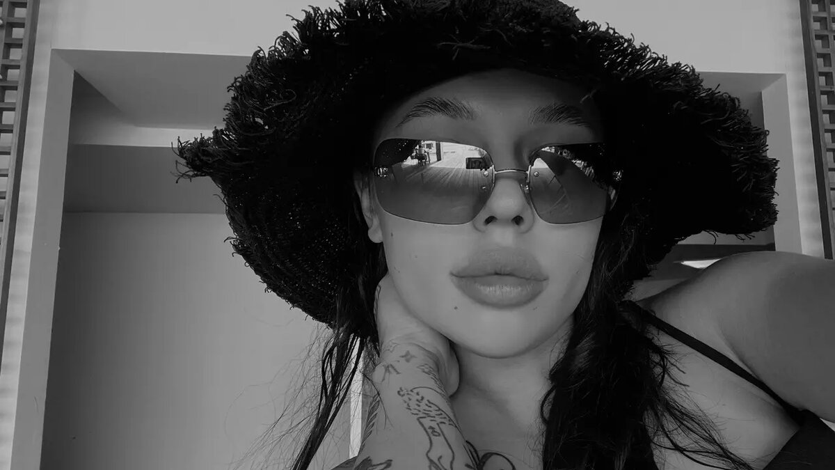     Новость о том, что в Тобольске может появиться памятник Инстасамке, не на шутку встревожила местных жителей. Теперь люди делятся предположениями, где его можно поставить.