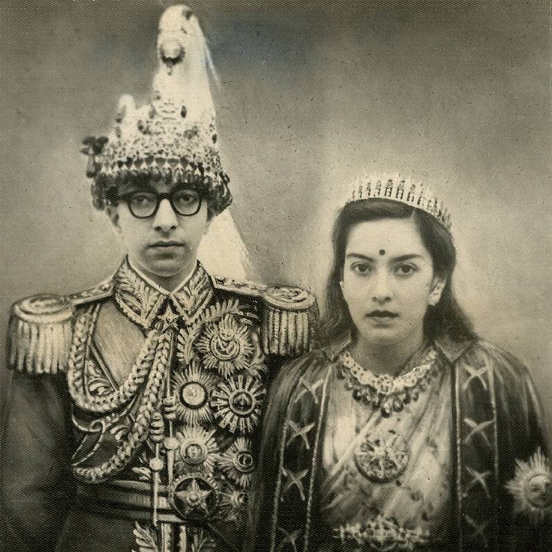 Король Махендра и королева Ратна