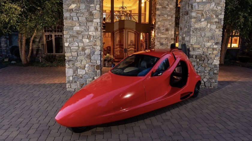 Samson Sky Switchblade в сложенном и разложенном состояниях.