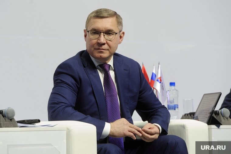    Владимир Якушев заявил о необходимости доверия между бизнесом и властью для сохранения объема инвестиций