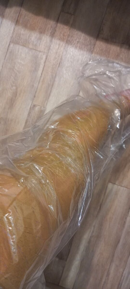 Штаны широкие и высокие, почти до плеч