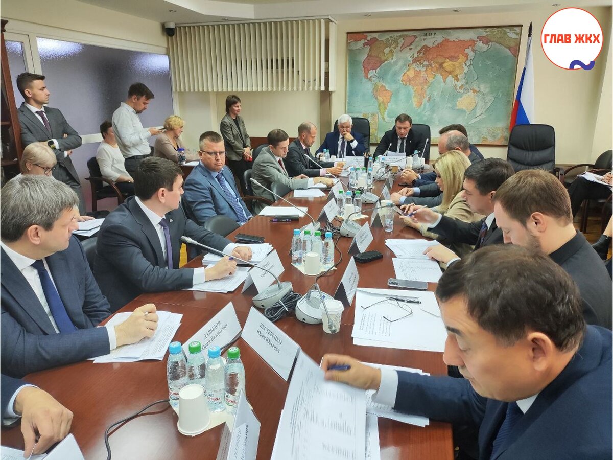 Комитет по строительству и ЖКХ: Госдума РФ приняла три новых законопроекта в первом чтении 