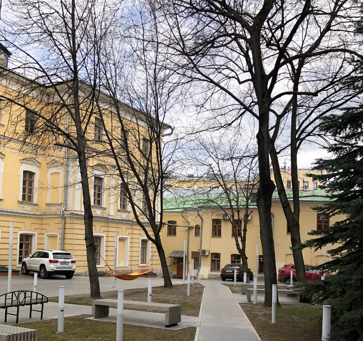 Открываем двери и заходим в бывший Дом М. Н. Волконского, а ныне - Главный  учебный корпус ГИТИСа | Москва, любовь моя | Дзен